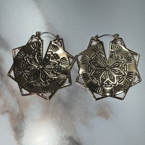 H&M Gold Starburst Earrings